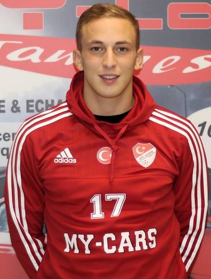 Yanis Belaribi