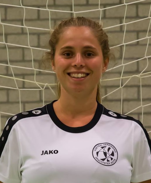 Esra Van der Heide