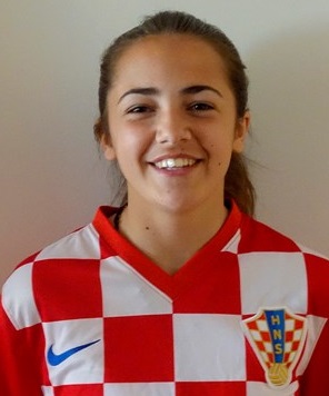 Petra Pezelj